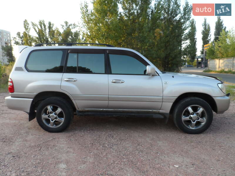Позашляховик / Кросовер Toyota Land Cruiser 2002 в Вишгороді