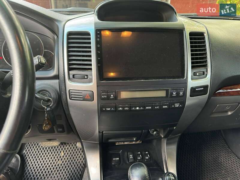 Внедорожник / Кроссовер Toyota Land Cruiser 2008 в Кривом Роге фото 6 Внедорожник / Кроссовер Toyota Land Cruiser 2008 в Кривом Роге