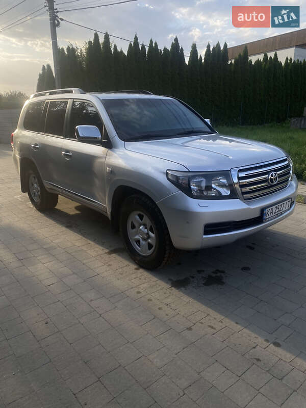 Внедорожник / Кроссовер Toyota Land Cruiser 2011 в Львове