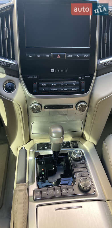 Внедорожник / Кроссовер Toyota Land Cruiser 2019 в Киеве