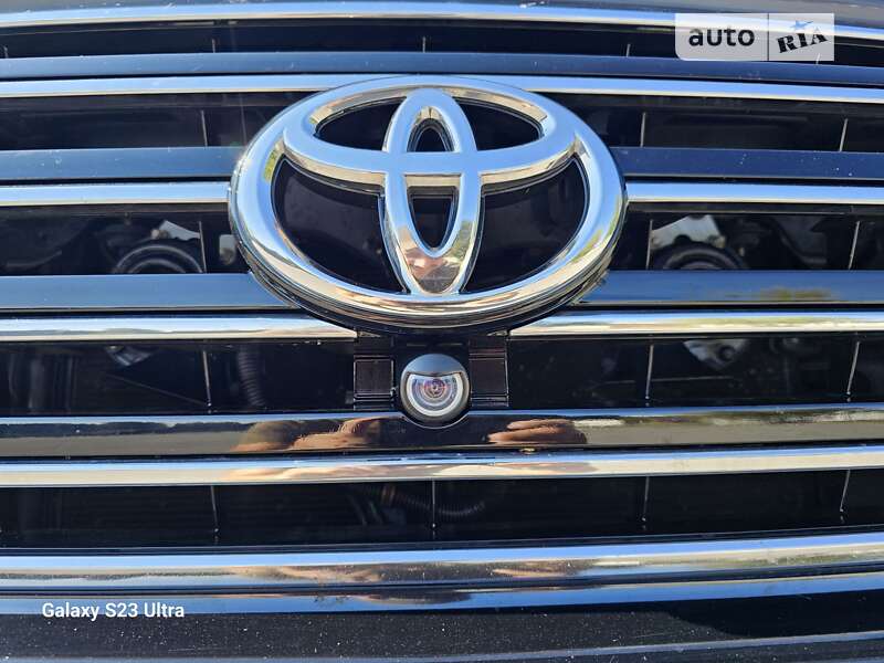 Внедорожник / Кроссовер Toyota Land Cruiser 2012 в Сквире