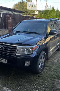 Позашляховик / Кросовер Toyota Land Cruiser 2013 в Львові