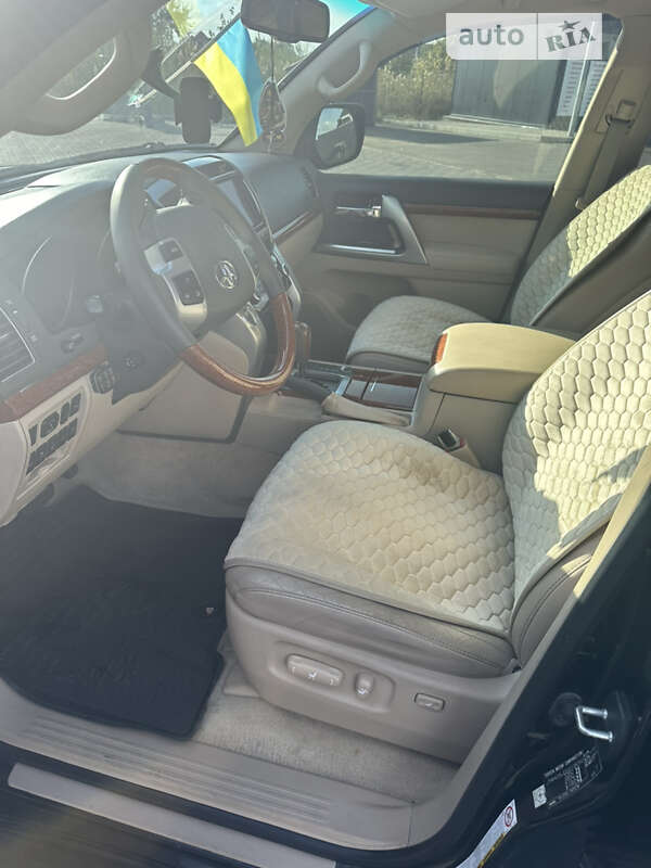 Внедорожник / Кроссовер Toyota Land Cruiser 2013 в Днепре