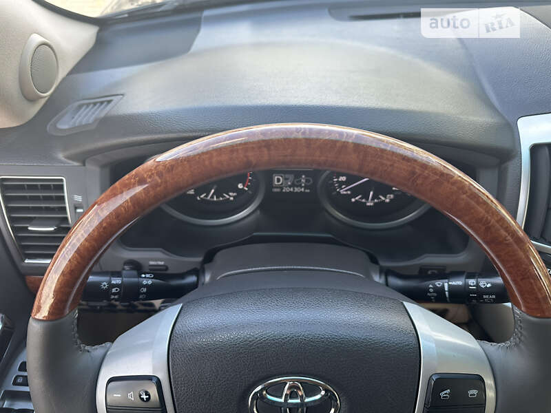 Внедорожник / Кроссовер Toyota Land Cruiser 2013 в Днепре
