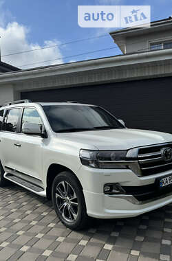 Внедорожник / Кроссовер Toyota Land Cruiser 2020 в Киеве