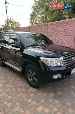 Внедорожник / Кроссовер Toyota Land Cruiser 2008 в 
