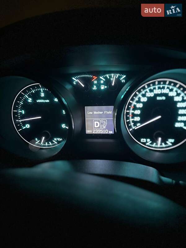 Внедорожник / Кроссовер Toyota Land Cruiser 2008 в Николаеве фото 12 Внедорожник / Кроссовер Toyota Land Cruiser 2008 в Николаеве