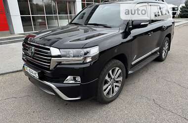 Позашляховик / Кросовер Toyota Land Cruiser 2017 в Дніпрі