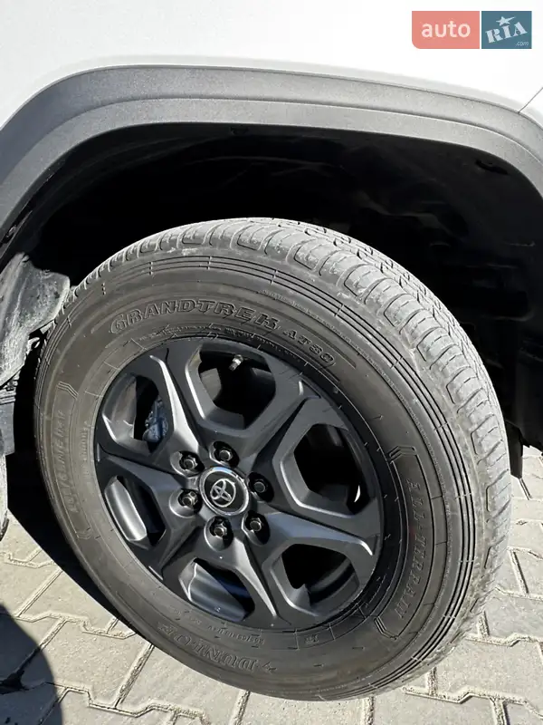 Позашляховик / Кросовер Toyota Land Cruiser 2022 в 