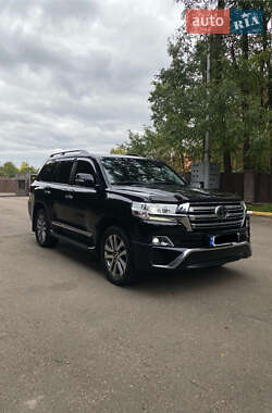 Внедорожник / Кроссовер Toyota Land Cruiser 2018 в Киеве