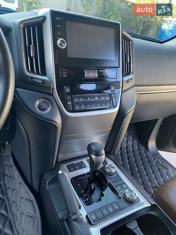 Внедорожник / Кроссовер Toyota Land Cruiser 2020 в Житомире фото 20 Внедорожник / Кроссовер Toyota Land Cruiser 2020 в Житомире