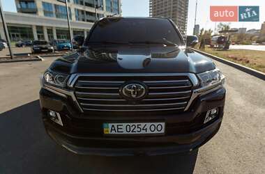 Позашляховик / Кросовер Toyota Land Cruiser 2018 в Дніпрі