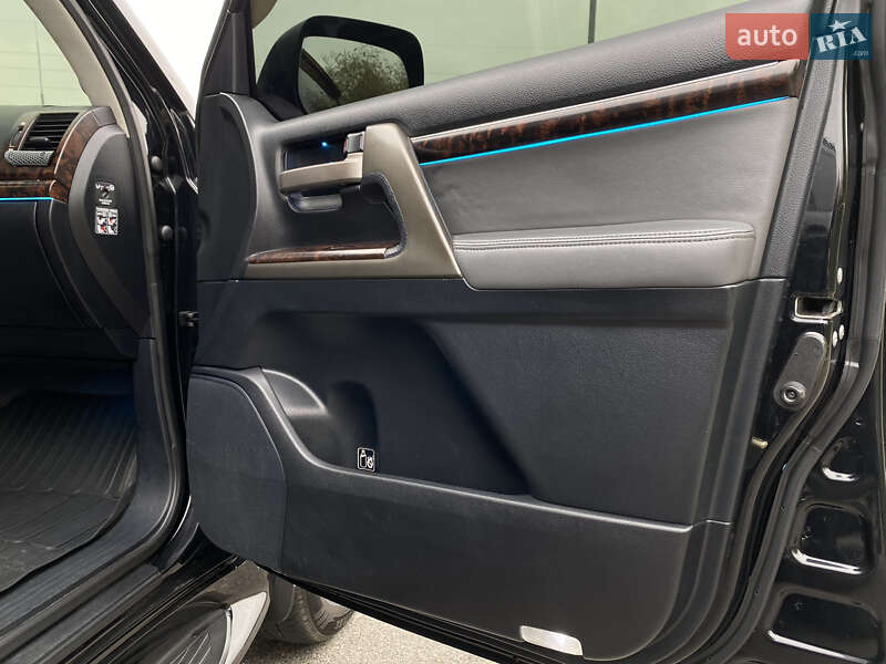 Внедорожник / Кроссовер Toyota Land Cruiser 2008 в Смеле