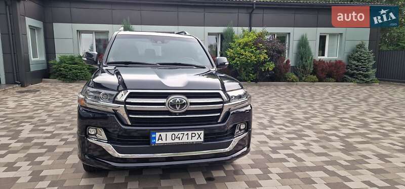 Внедорожник / Кроссовер Toyota Land Cruiser 2019 в Обухове