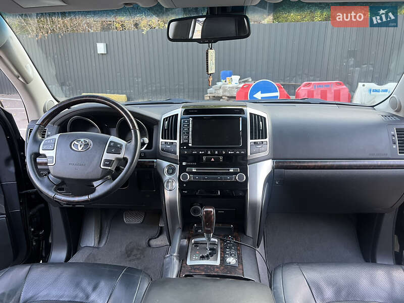 Позашляховик / Кросовер Toyota Land Cruiser 2012 в Києві