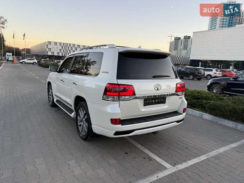 Внедорожник / Кроссовер Toyota Land Cruiser 2018 в Одессе фото 20 Внедорожник / Кроссовер Toyota Land Cruiser 2018 в Одессе