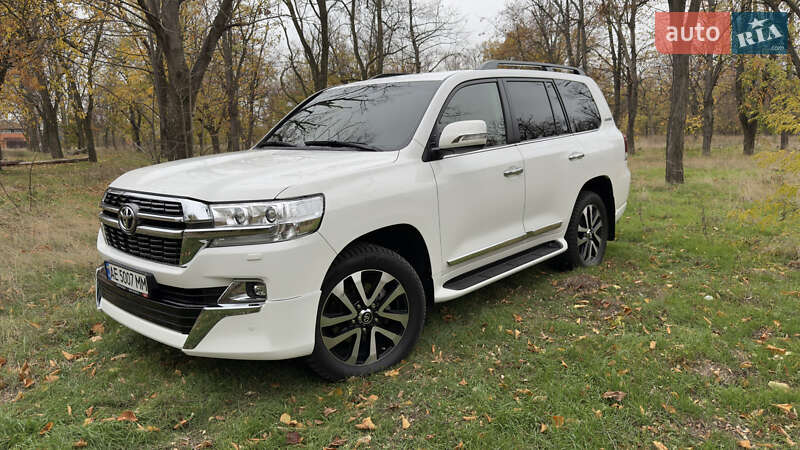 Внедорожник / Кроссовер Toyota Land Cruiser 2019 в Днепре