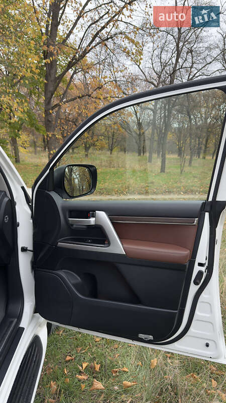 Внедорожник / Кроссовер Toyota Land Cruiser 2019 в Днепре