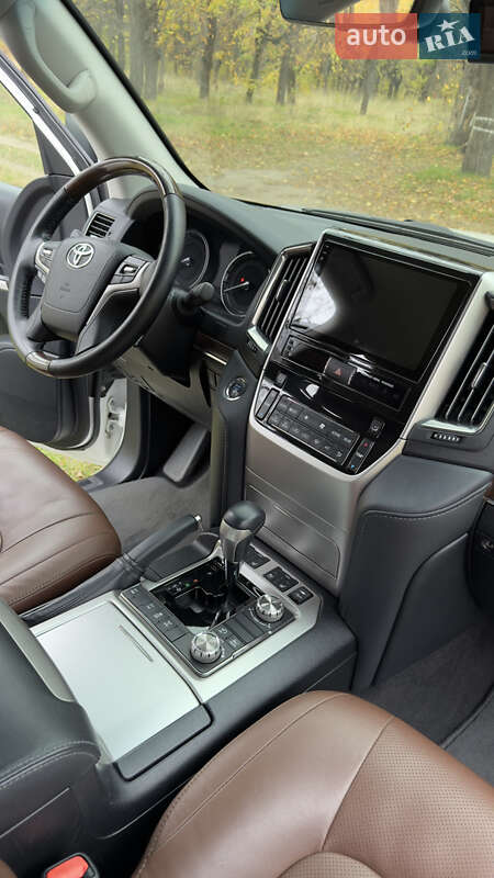 Внедорожник / Кроссовер Toyota Land Cruiser 2019 в Днепре