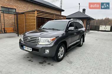 Позашляховик / Кросовер Toyota Land Cruiser 2012 в Рокитному