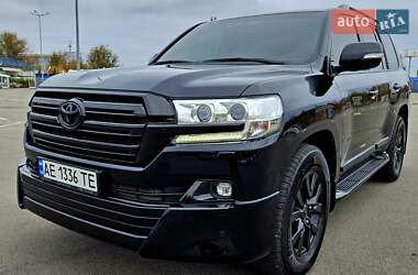 Позашляховик / Кросовер Toyota Land Cruiser 2019 в Дніпрі