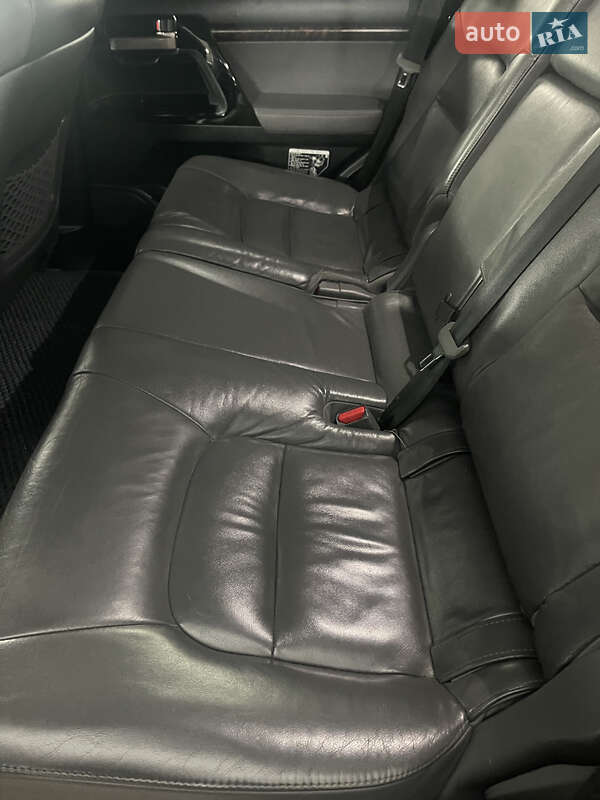 Позашляховик / Кросовер Toyota Land Cruiser 2010 в Одесі