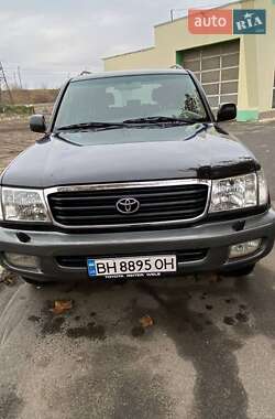 Внедорожник / Кроссовер Toyota Land Cruiser 2001 в Измаиле