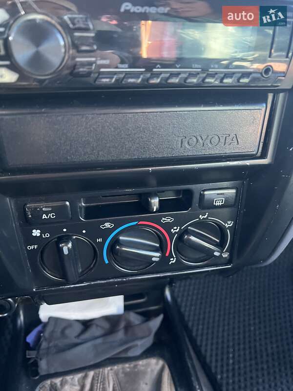 Внедорожник / Кроссовер Toyota Land Cruiser 1998 в Бориславе
