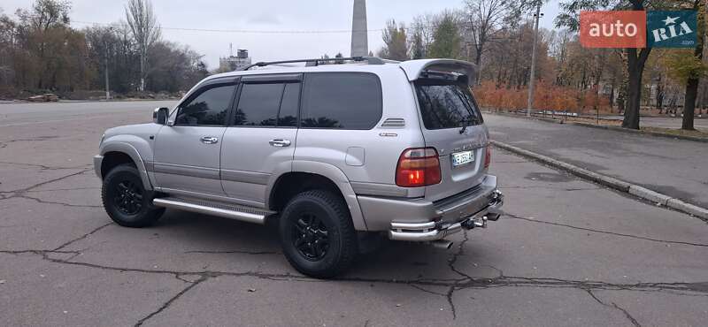 Позашляховик / Кросовер Toyota Land Cruiser 2001 в Кривому Розі