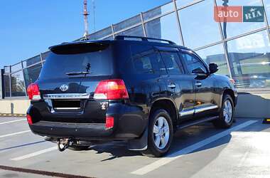 Внедорожник / Кроссовер Toyota Land Cruiser 2013 в Киеве