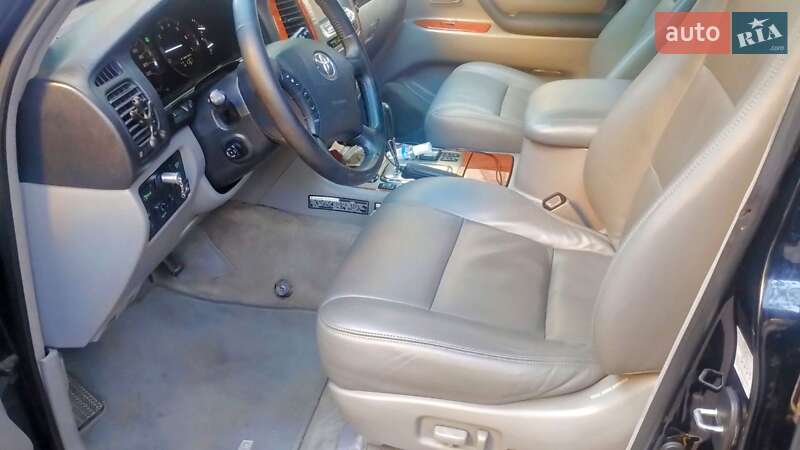 Позашляховик / Кросовер Toyota Land Cruiser 2003 в Києві