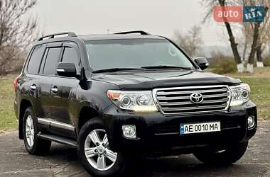 Позашляховик / Кросовер Toyota Land Cruiser 2013 в Кам'янському