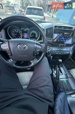 Внедорожник / Кроссовер Toyota Land Cruiser 2008 в 