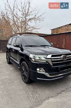 Позашляховик / Кросовер Toyota Land Cruiser 2019 в Дніпрі