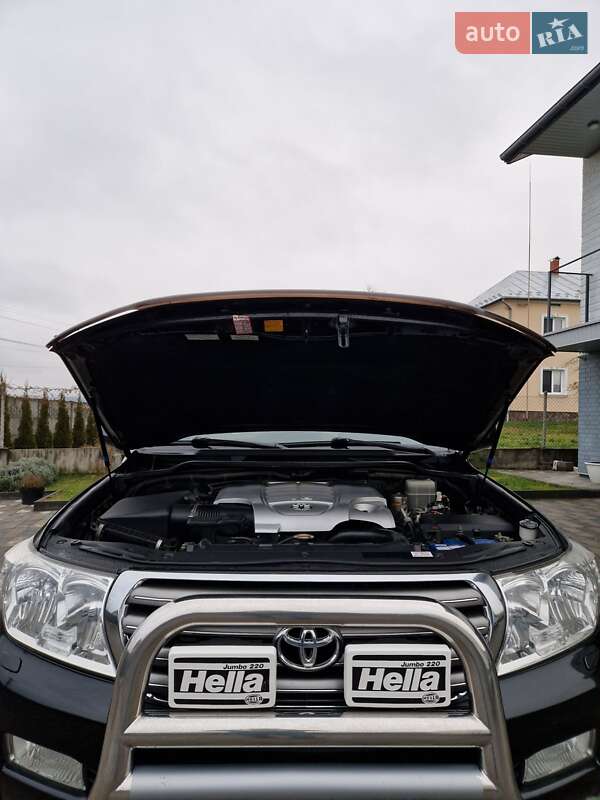 Внедорожник / Кроссовер Toyota Land Cruiser 2008 в Львове