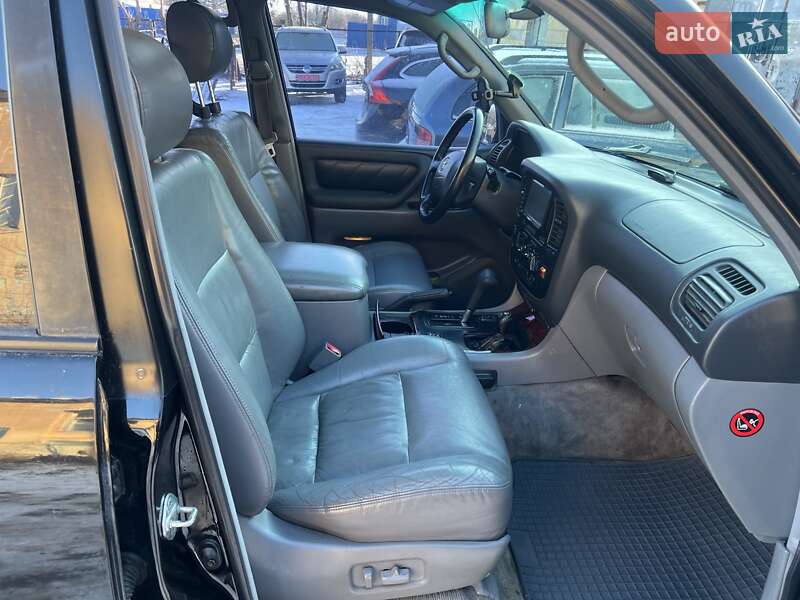 Внедорожник / Кроссовер Toyota Land Cruiser 2001 в Полтаве