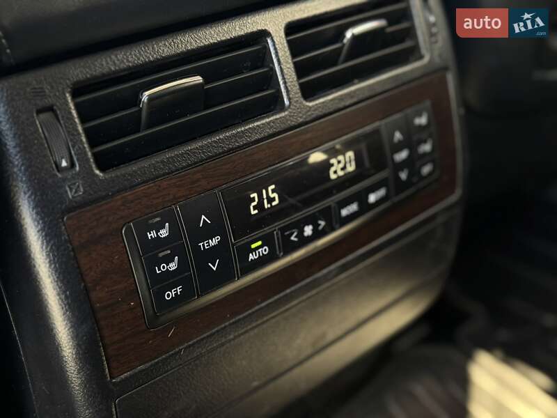 Позашляховик / Кросовер Toyota Land Cruiser 2019 в Тернополі