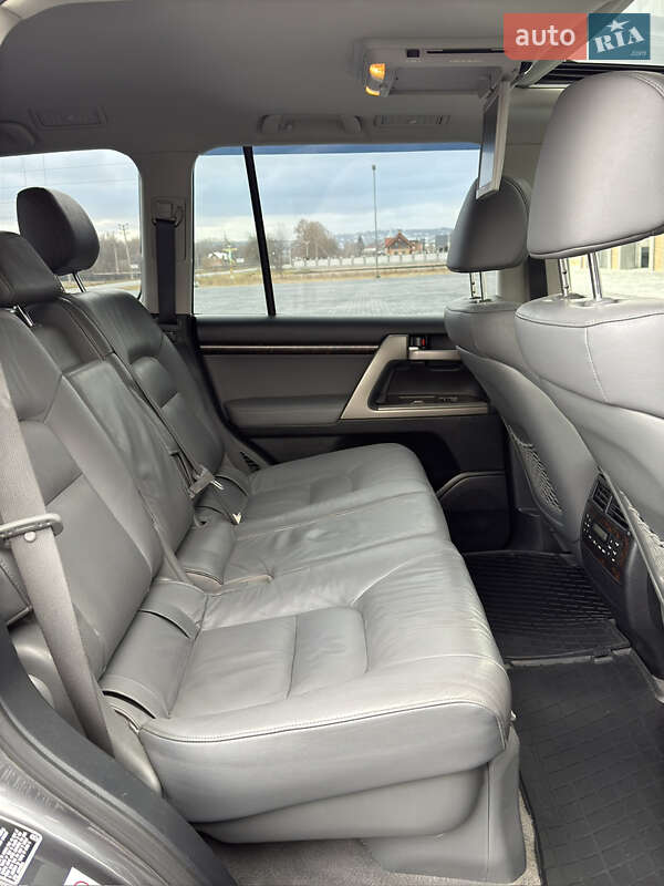 Внедорожник / Кроссовер Toyota Land Cruiser 2008 в Черновцах