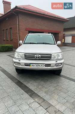 Позашляховик / Кросовер Toyota Land Cruiser 2003 в Києві