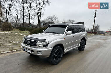 Позашляховик / Кросовер Toyota Land Cruiser 2001 в Чернівцях