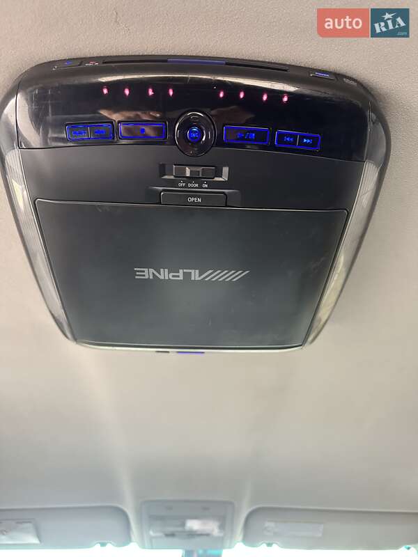 Внедорожник / Кроссовер Toyota Land Cruiser 2012 в Киеве