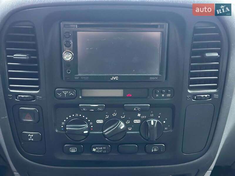 Внедорожник / Кроссовер Toyota Land Cruiser 2001 в Львове