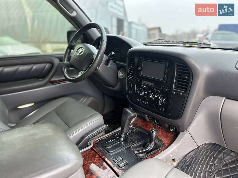 Внедорожник / Кроссовер Toyota Land Cruiser 2001 в Львове