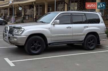 Внедорожник / Кроссовер Toyota Land Cruiser 2003 в Киеве