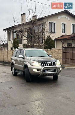 Внедорожник / Кроссовер Toyota Land Cruiser 2005 в Харькове