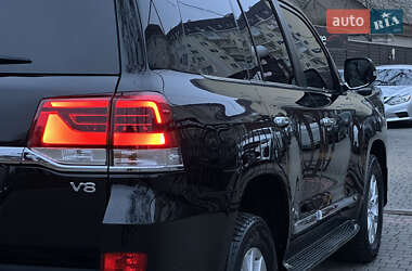 Внедорожник / Кроссовер Toyota Land Cruiser 2019 в 