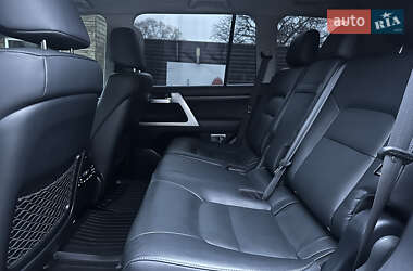 Внедорожник / Кроссовер Toyota Land Cruiser 2019 в 