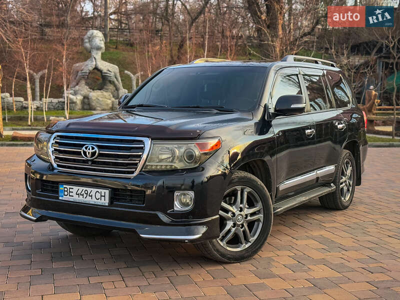 Toyota Land Cruiser 2012