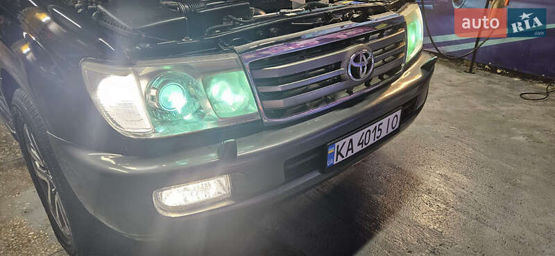 Позашляховик / Кросовер Toyota Land Cruiser 2004 в Києві