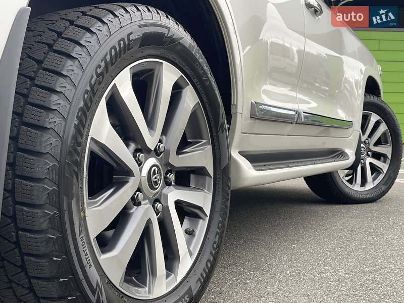 Позашляховик / Кросовер Toyota Land Cruiser 2019 в Києві